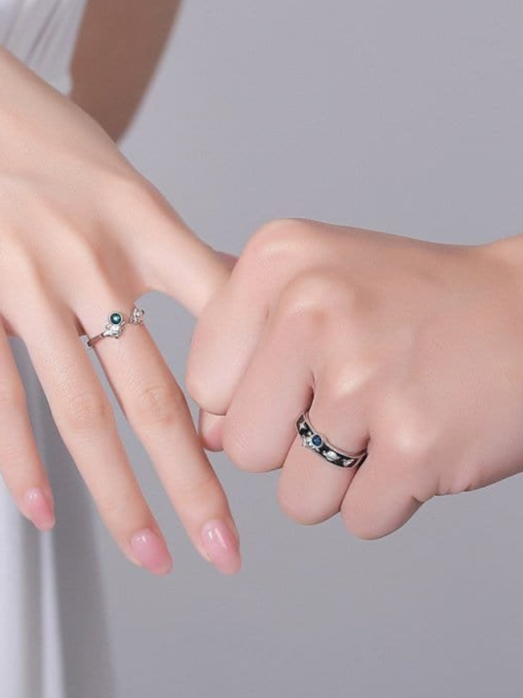 Matching Astronaut Rings for Couples