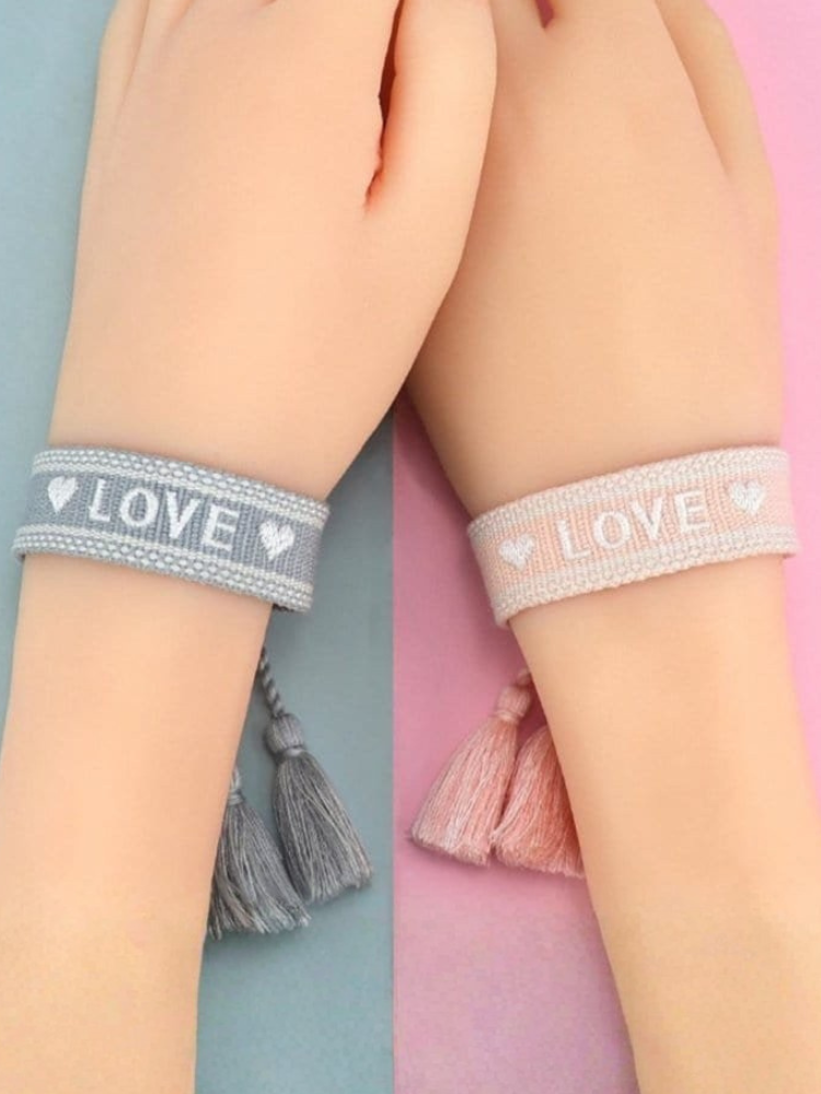 String Friendship Bracelets