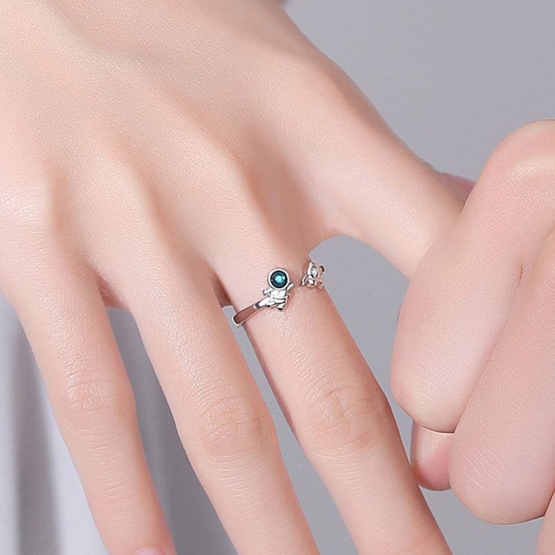 Matching Astronaut Rings for Couples
