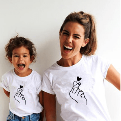 Cute Mother and Daughter T-shirts