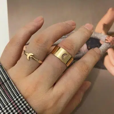 Matching Friendship Rings