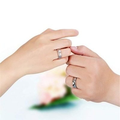 Matching Ring Sets for Couples